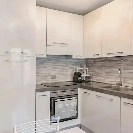 La Casa Di Patty Duplex A 5 Minuti Da Con Parcheggio Privato Daire Aosta