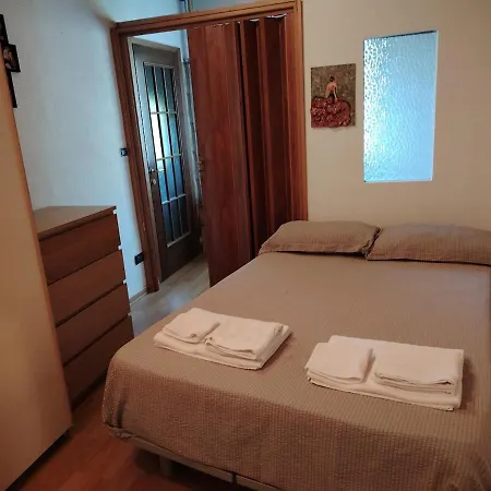 La Casa Di Patty Duplex A 5 Minuti Da Con Parcheggio Privato Daire *