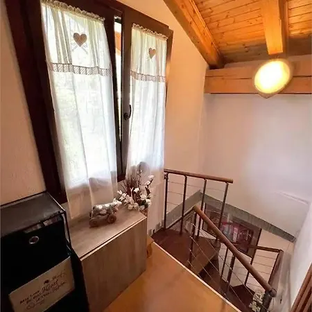 La Casa Di Patty Duplex A 5 Minuti Da Con Parcheggio Privato Aosta