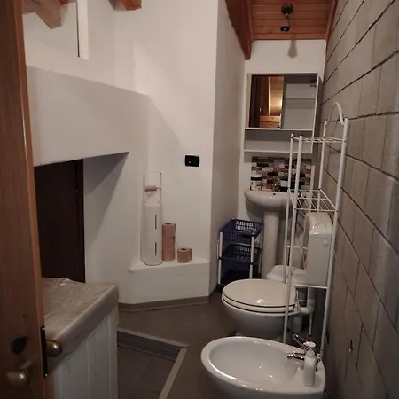 La Casa Di Patty Duplex A 5 Minuti Da Con Parcheggio Privato Daire Aosta